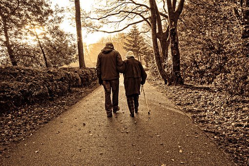 The Benefits of Walking for Seniors-Easy Does It!