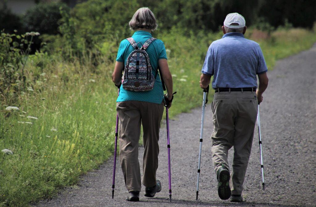 The Benefits of Walking for Seniors-your heart will love you